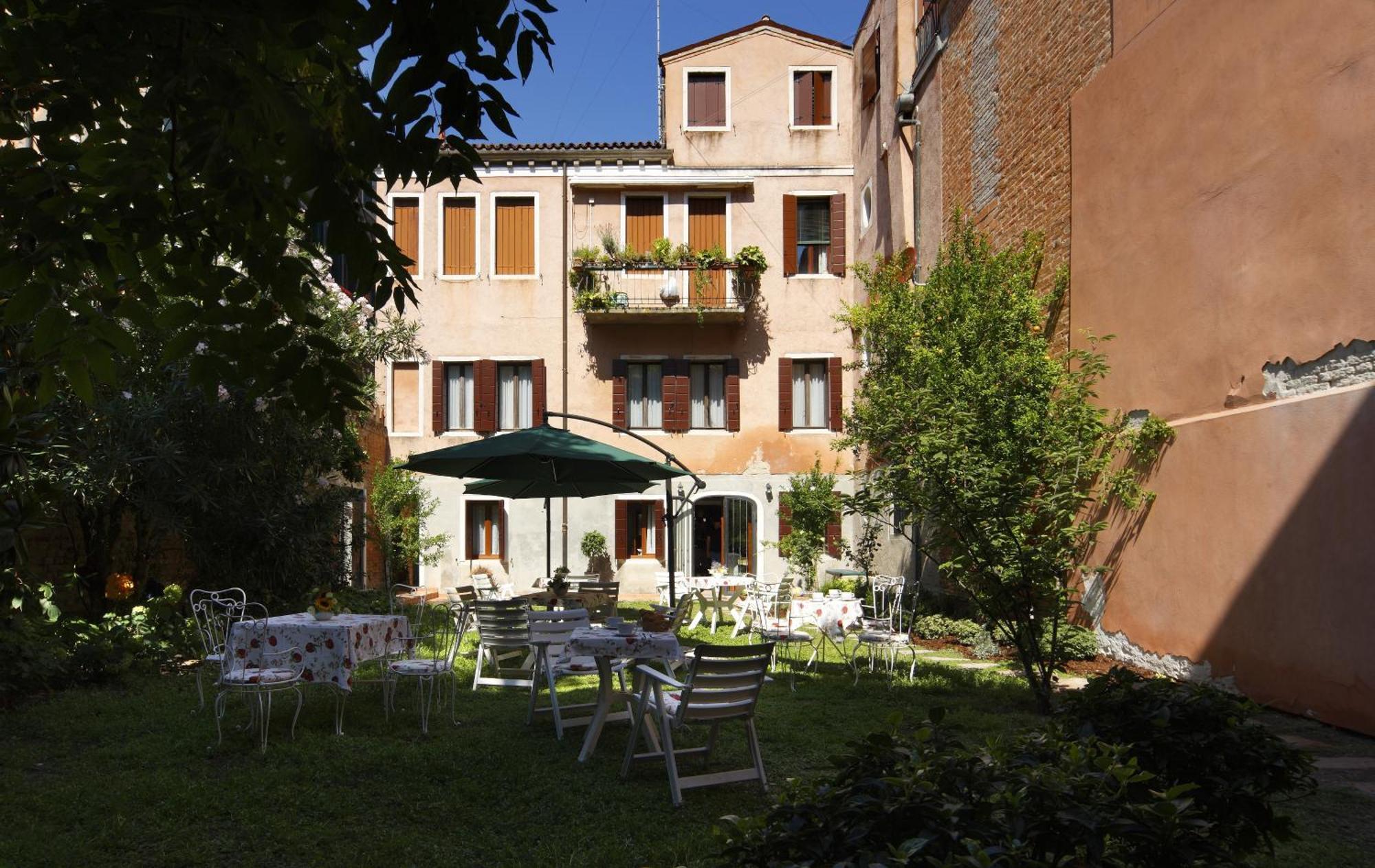 Casa Del Melograno Bed & Breakfast Venice Exterior photo